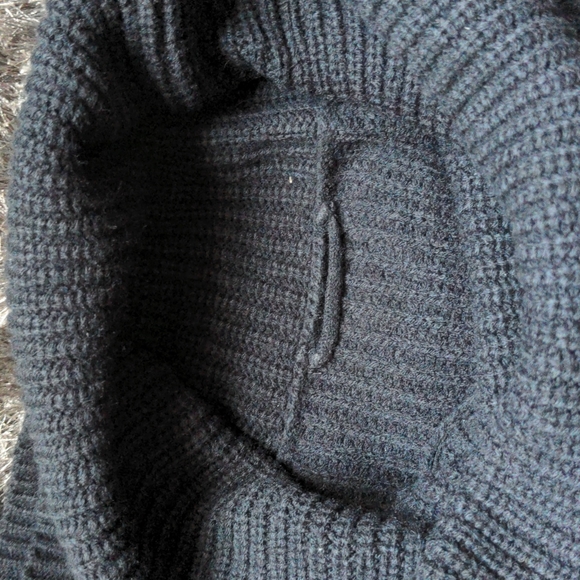 Oversized turtleneck sweater dress - Picture 12 of 12